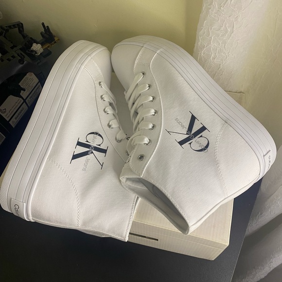 Calvin Klein canvas fashion Women’s sneakers Shoes Size 10M - Picture 5 of 8